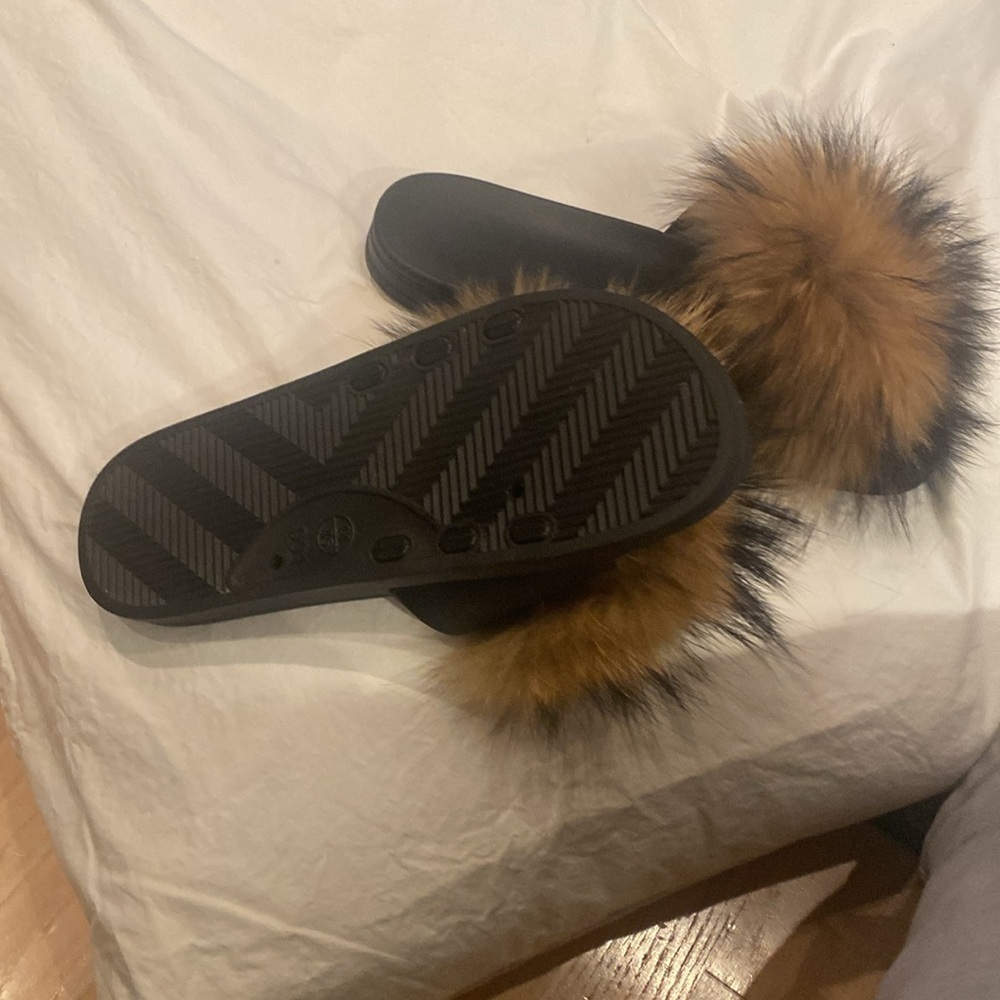 Women's Black and Brown Fur Slides - Picture 2 of 3